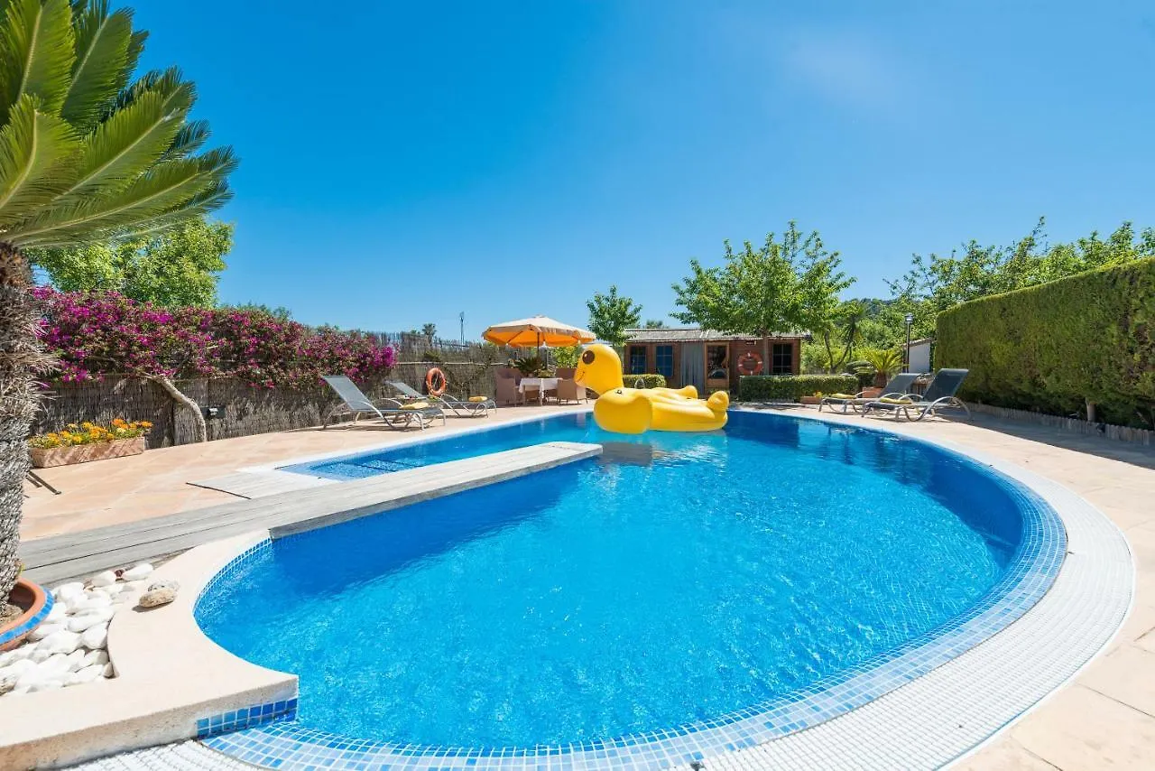 Villa Finca Son Macia, amplia piscina, jardines en Selva, cerca de playas Selva